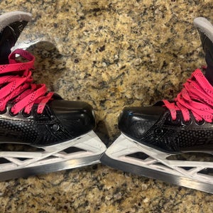 2023 Bauer Elite Hockey Goalie Skates Regular Width Size 3 (Used)