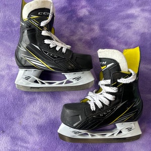 Youth CCM Tacks 4092 Hockey Skates Regular Width 11 (Used)