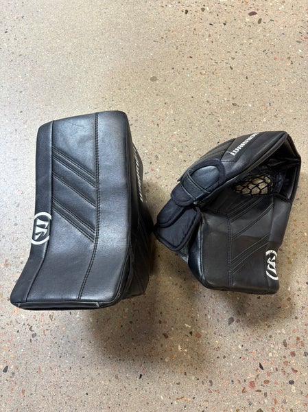 Black Senior Warrior Ritual GT2 Goalie Gloves & Blockers Full Right (Used)