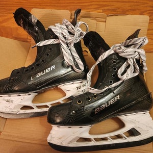Bauer Matrix Hockey Skates 7 (Used)