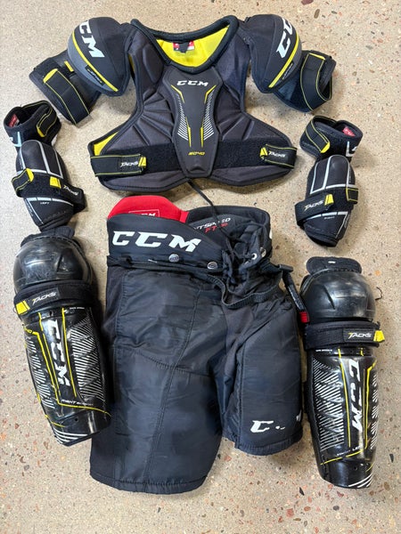 Junior CCM Starter Kit (Shoulders, Elbows, Pants, Shins) (Used)