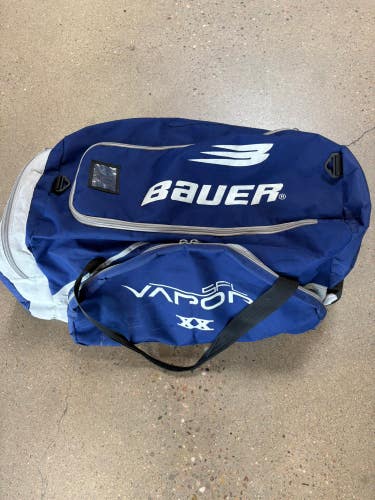 Bauer Vapor Wheeled Bag (Used)
