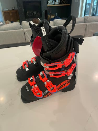 Mondo 23 & 23.5 Tecnica Mach 1 Ski Boots (New)