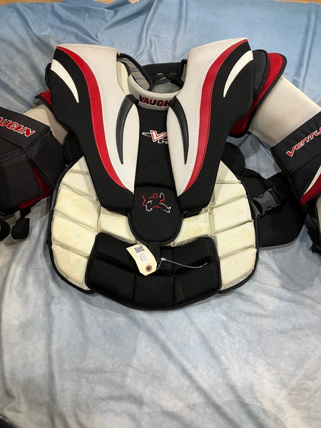 Senior XL Vaughn Ventus LT80 Goalie Chest Protector (Used)