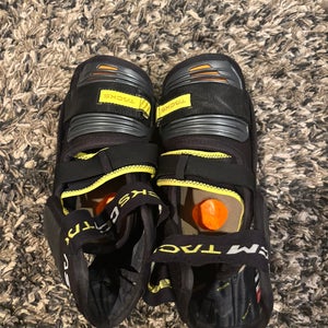 Senior Large CCM Tacks AS-V Pro Elbow Pads (Used)