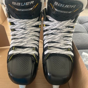 Bauer Supreme M5 Pro Hockey Skates Regular Width Size 2.5 (Used)