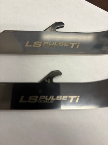 Bauer PulseTi Goalie steel Size 4.0-4.5