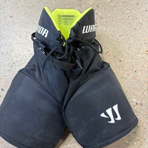 Black Youth Large Warrior alpha Hockey Pants (Used)
