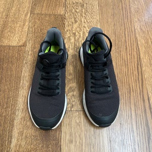 Kid's Size 6.0 Puma Fusion Grip Golf Shoes (Used)