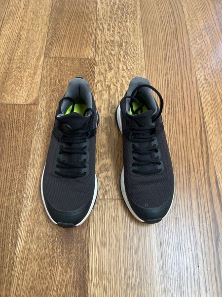Kid's Size 6.0 Puma Fusion Grip Golf Shoes (Used)