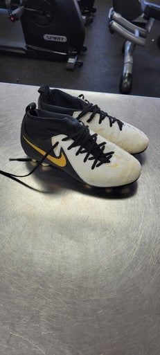 Used Nike Soccer Cleats None Senior 5.5 11497-S000152033