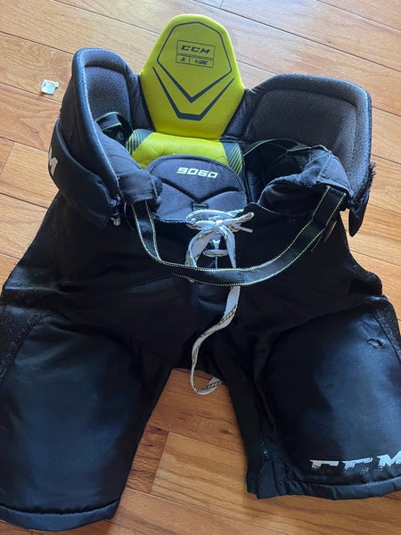 Men's Junior XL CCM Tacks Hockey Pants (Used)