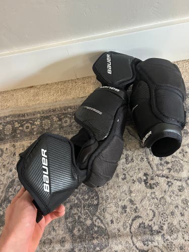 Senior Medium Bauer Pro Series Elbow Pads Pro Stock (New)