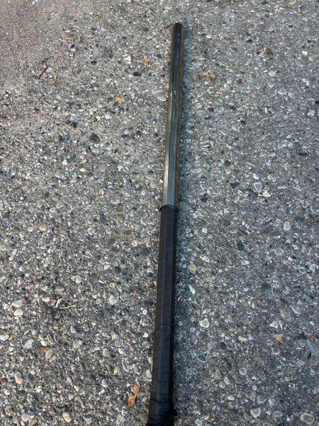 Vintage Warrior Titan Lacrosse Shaft