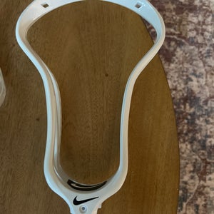 Nike CEO 3 unstrung head (New)
