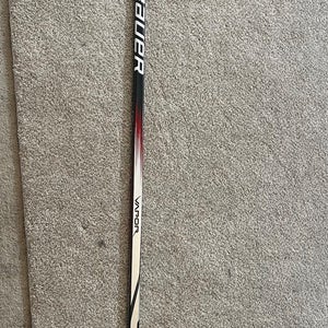Senior Bauer Bauer Vapor League Right Handed Hockey Stick P92M Pro Stock (Used)
