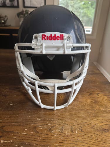 XS Youth Riddell Victor Helmet (New)