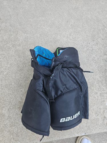 Youth Small Bauer Bauer x Hockey Pants (Used)