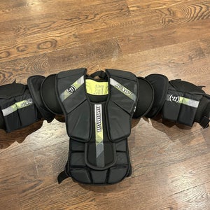 Small / Medium 2024 Warrior RITUAL X4 E Goalie Chest Protector (Used)
