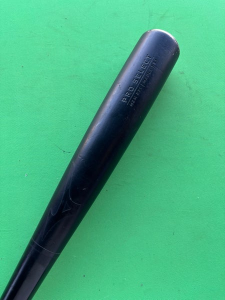 Mizuno Pro Select MZM271 Maple Bat (-3) 28 oz 31"