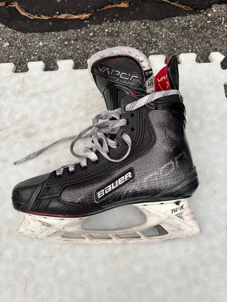Bauer Vapor 3X Pro Hockey Skates Regular Width Size 5.5 (Used)