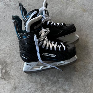 Bauer XLP Hockey Skates 8 (Used)