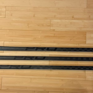 SR PRO Blue Line Right Handed Hockey Stick P28 Pastrnak (Used)