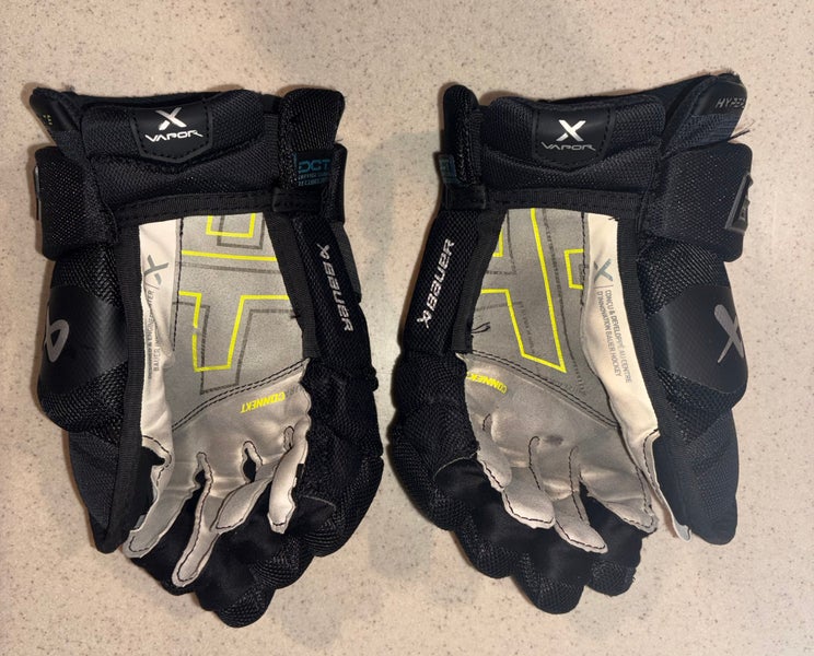 Bauer Vapor Hyperlite Gloves 12" (Used)