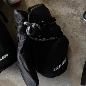 Youth Small Bauer Hockey Pants (Used)