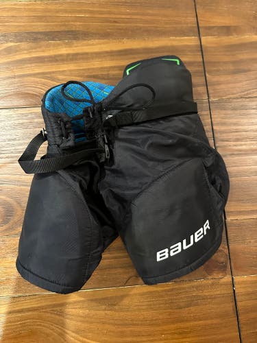 Unisex Youth Small Bauer Bauer x Hockey Pants (Used)