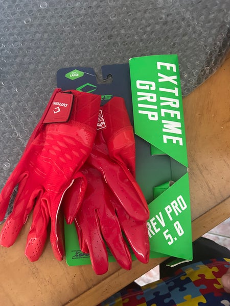 Red Adult Large Cutters Gloves (New) football