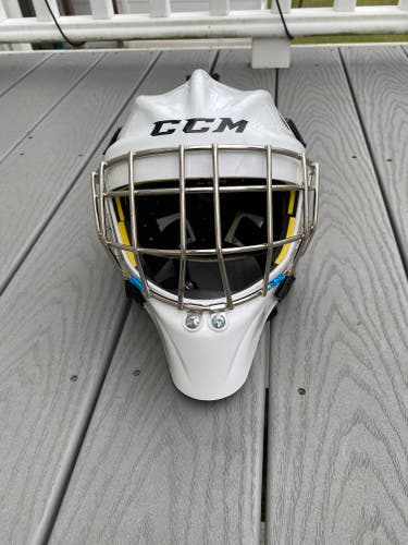 2022 Youth Small CCM Axis 1.5 Goalie Mask Pro Stock (Used)