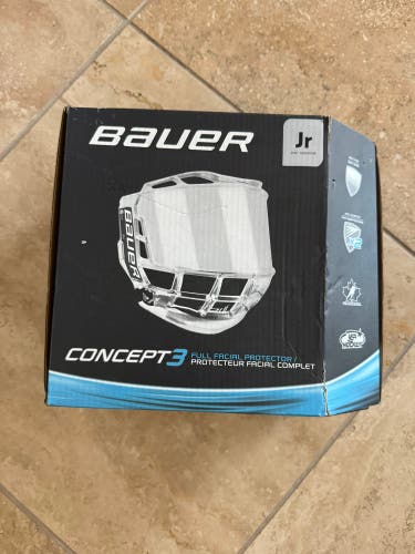 Bauer Concept 3 Full Shield Shield (Used)