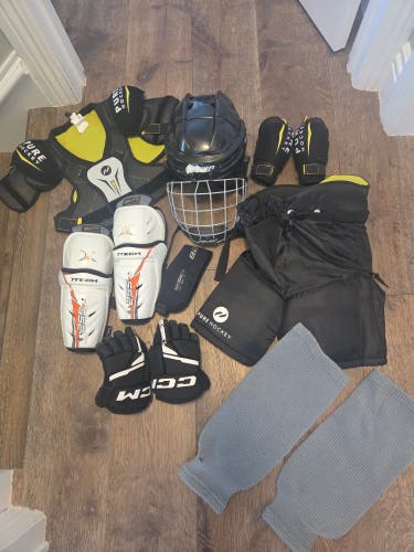 Youth medium kids Starter Kit with Player bag (Used)
