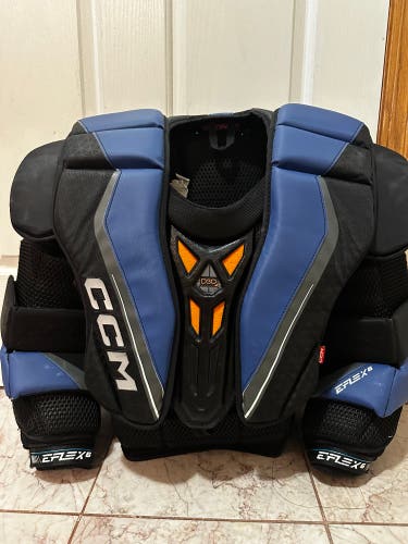 Intermediate Large 2024 CCM EFLEX 6 PSG Specs Goalie Chest Protector (Used)