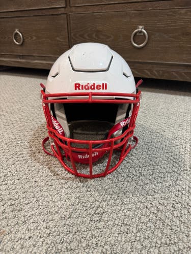 Medium Adult Riddell SpeedFlex Helmet (Used)