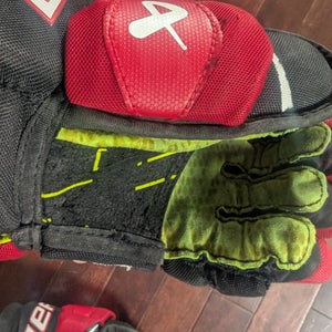 Bauer Vapor Hyperlite Gloves 11" (Used)