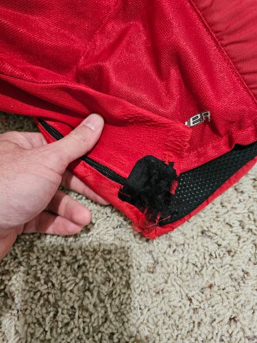 Junior Large Bauer Vapor X80 Hockey Pants (Used)