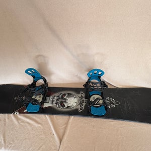 Unisex La Mar Tripper 157cm Snowboard With XL Bindings (Used)