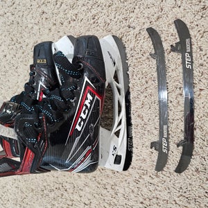 CCM JetSpeed FT490 Hockey Skates Regular Width Size 5 (Used)