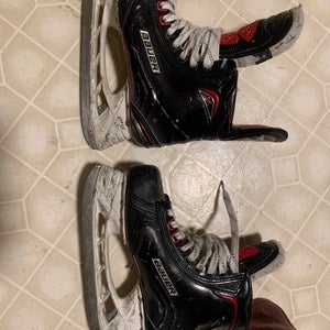 Junior Bauer Vapor 1X Regular Width Pro Stock Size 5 Hockey Skates