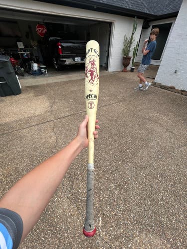 Combat BBCOR Certified Bat (-3) 28 oz 31" (Used)