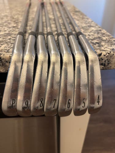 Srixon Z-Forged Right Handed Iron Set Steel Shaft (Used)