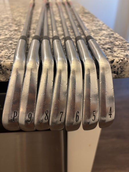 Srixon Z-Forged Right Handed Iron Set Steel Shaft (Used)