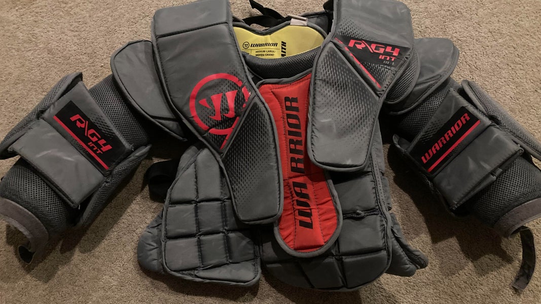 Medium-Large Warrior Ritual G4 Goalie Chest Protector (Used)
