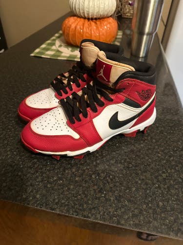 Red Kids 6Y (Big Kids / Youth) Youth Air Jordan Molded Cleats Cleats (Used)