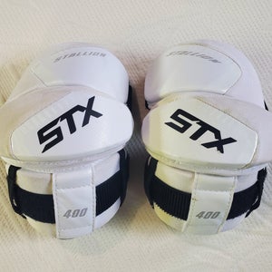 Medium Adult STX Stallion 400 Arm Pads (Used)
