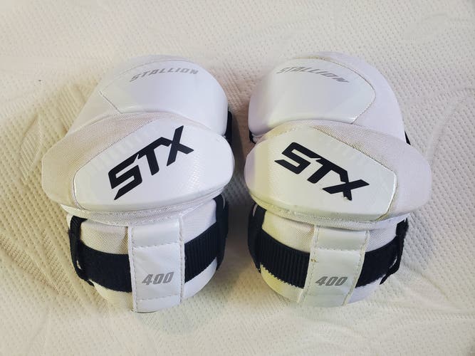 Medium Adult STX Stallion 400 Arm Pads (Used)