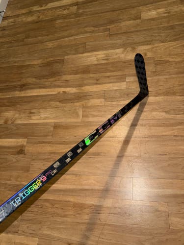 Senior CCM RibCor Trigger 9 Pro Left Hand Hockey Stick P28