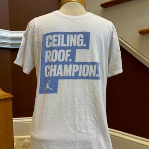 "Ceiling Roof Champion" Nike Youth XL T-Shirt UNC Tar Heels